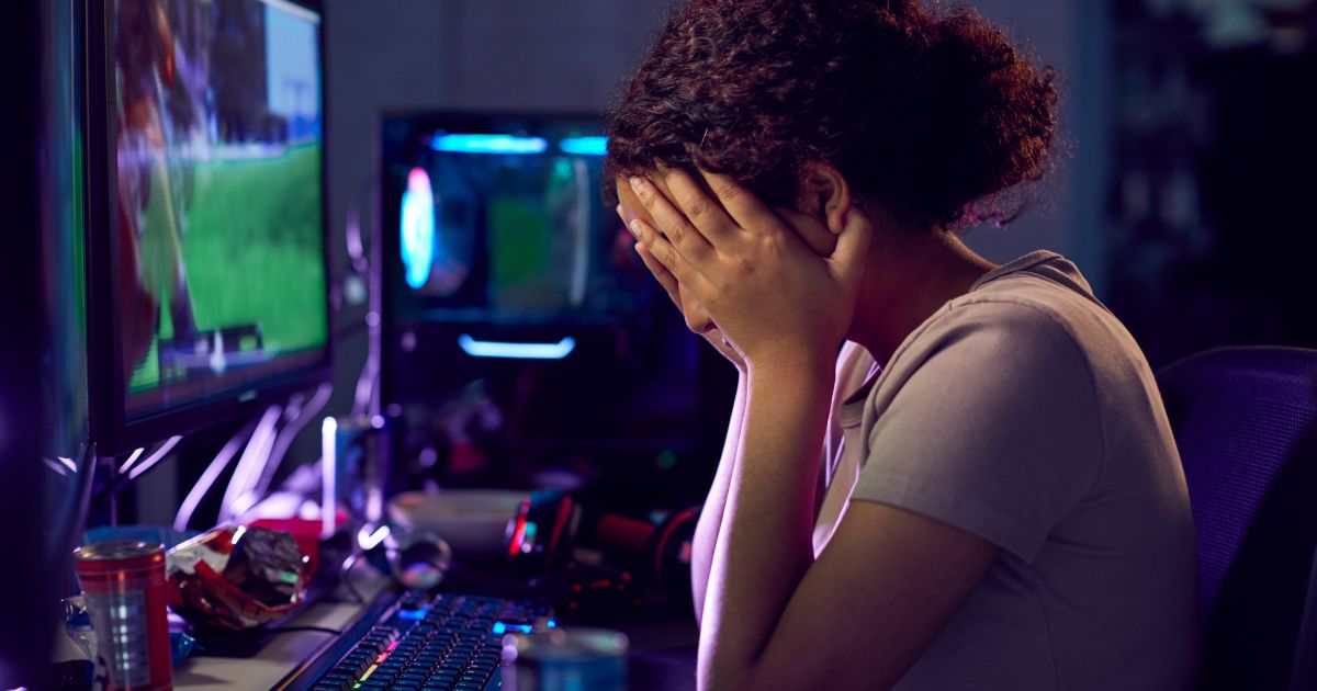 Neon-Modern-Game